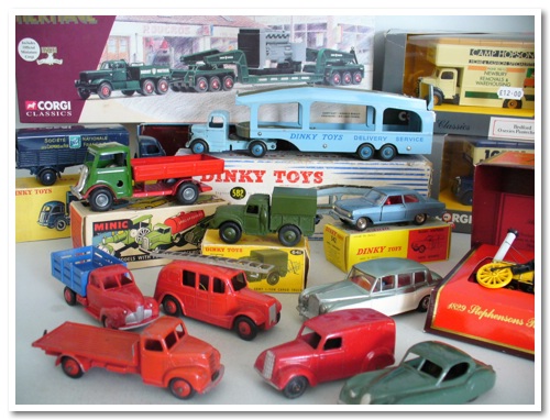 Ecco una collezione dei piu famosi modellini auto di Corgi, Dinky toy, BBurago ed altri produttori specializzati.